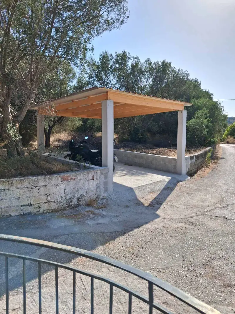 The approach to the parking space